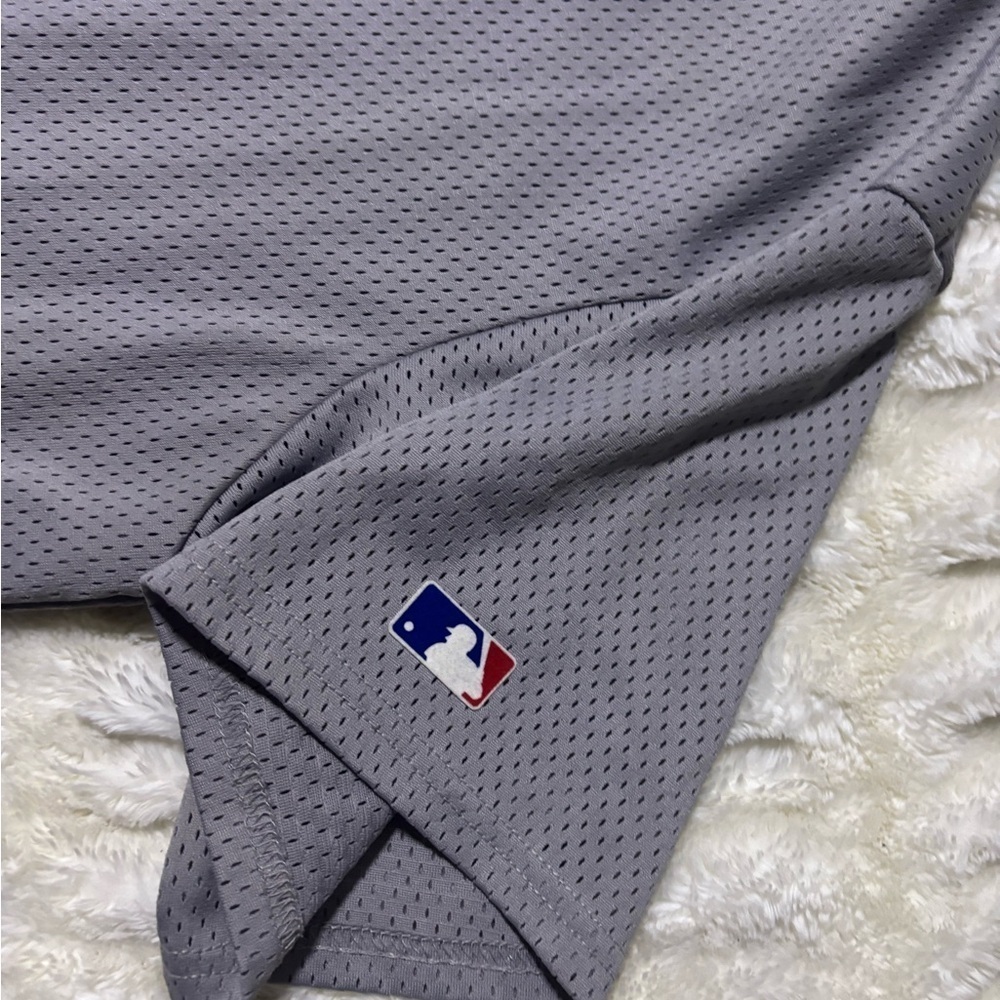 MAJESTIC Men’s Kansas City Royals Gray Jersey - Picture 9 of 11